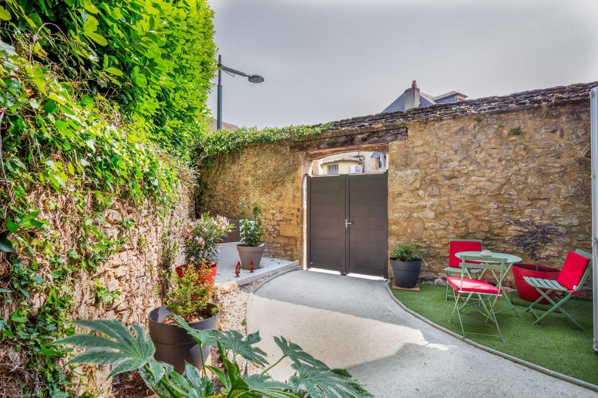 Le Pecharmant - Lescapade Medievale Sarlat エクステリア 写真